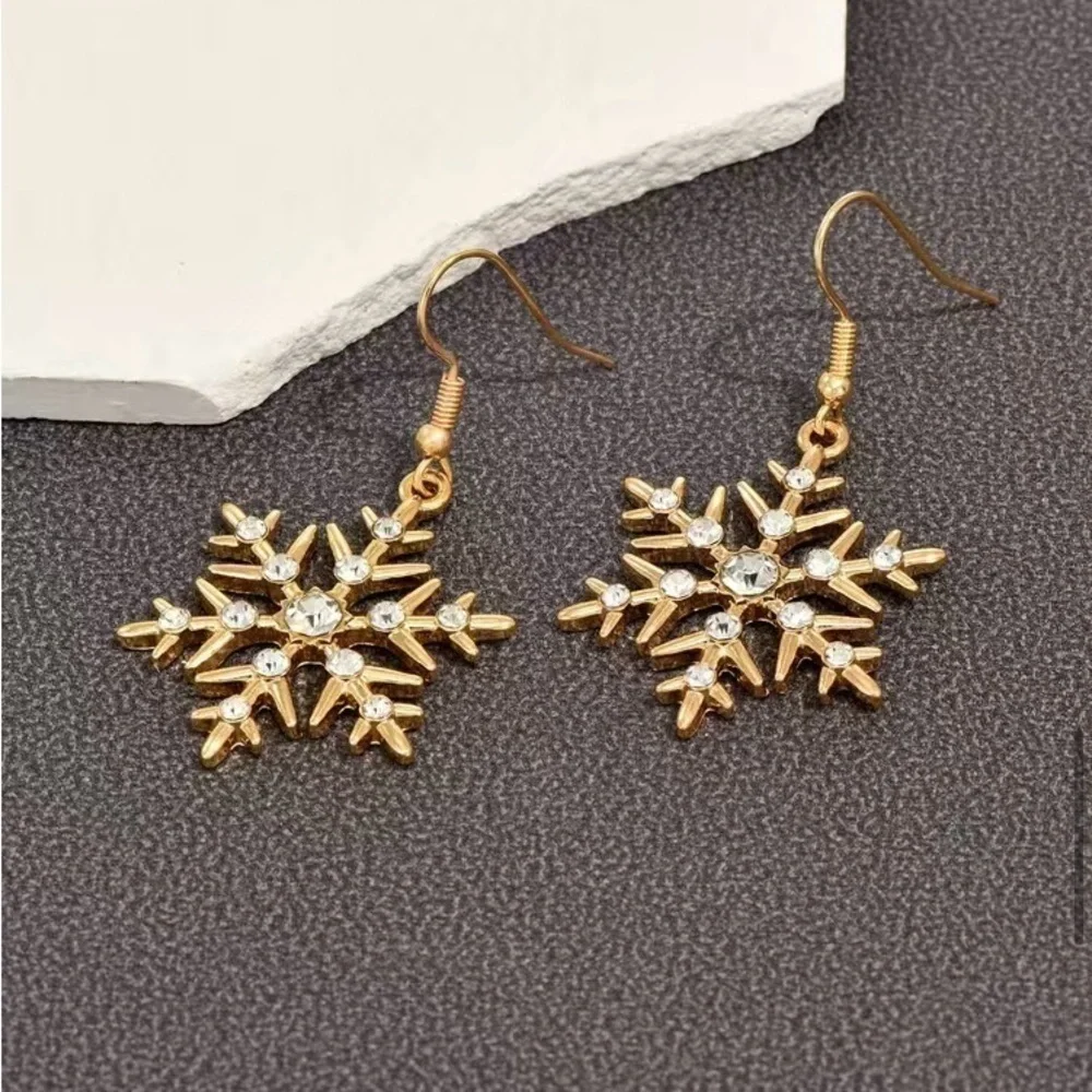 18k Gold Plated Snowflake Rhinestone Dangle Earrings